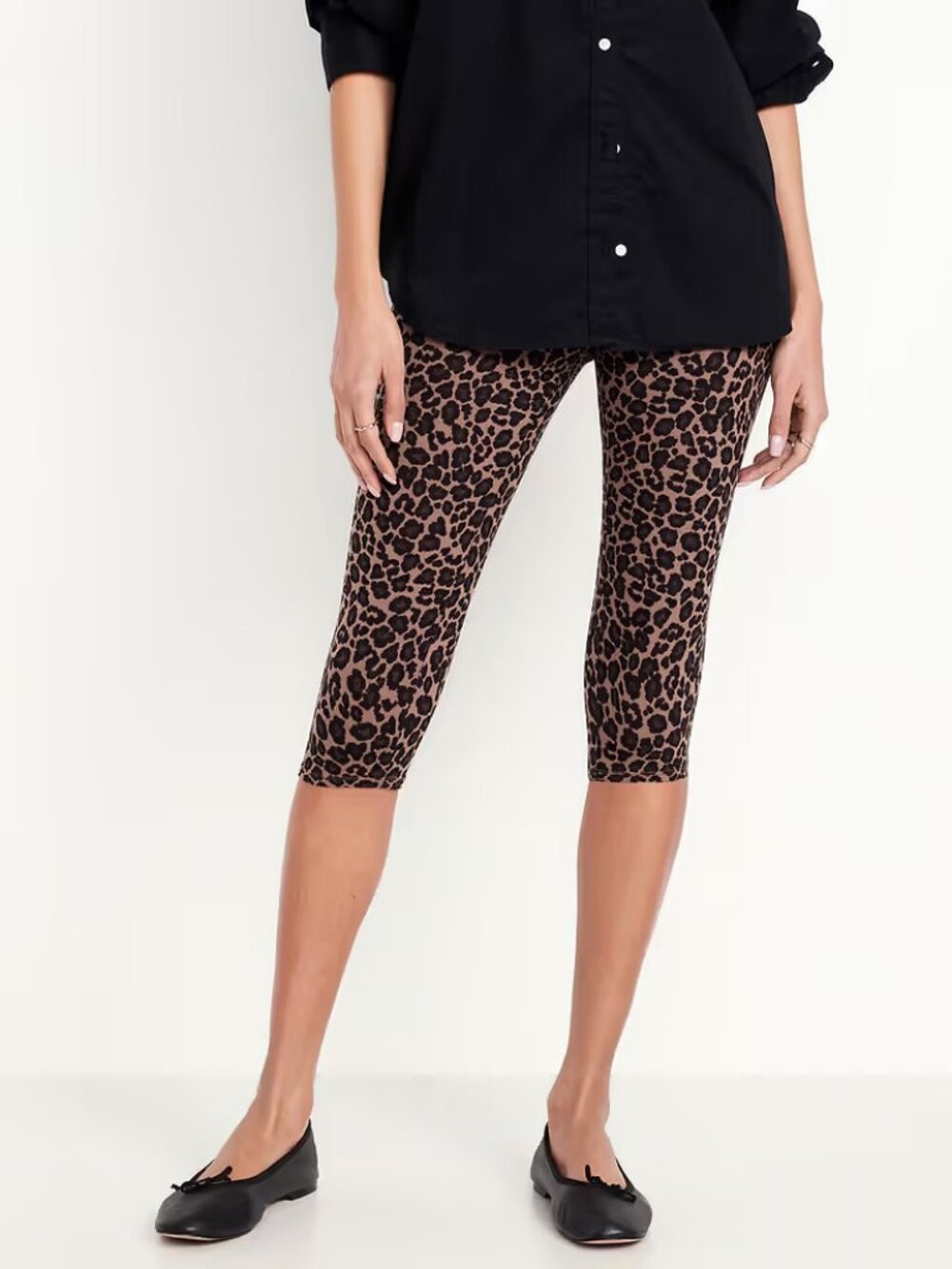 Old Navy Women's Medium High-Waisted Cheetah Layering Capri Legging 60% off